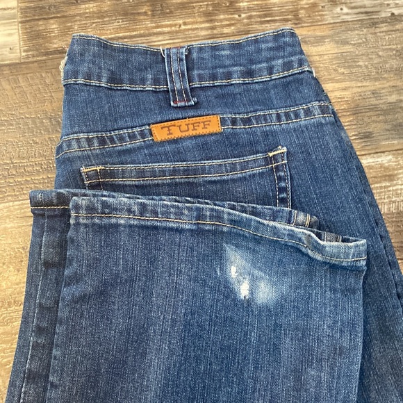 Cowgirl Tuff Dark Wash Jeans. 31x37 - Picture 4 of 7